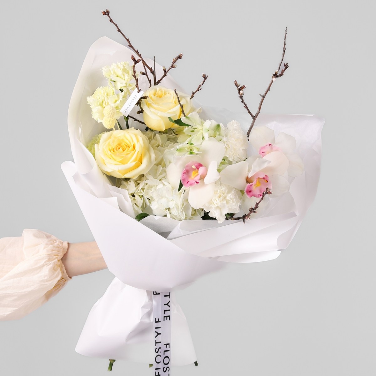 vesennij buket s orhideyami 6